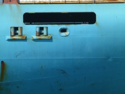 p2380049