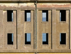 p1240371