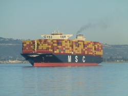 p2370589