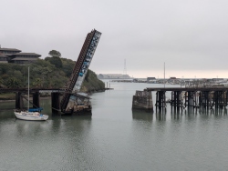 pxl20251210184150154