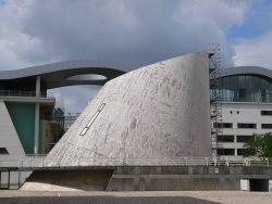 p1000532