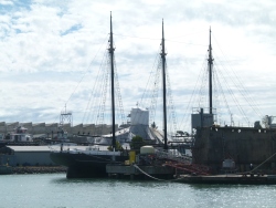 p2370216