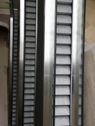 p1110358r