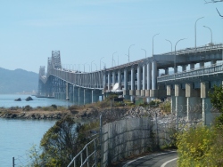 p2370251