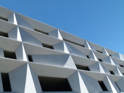 p2330025