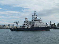 p2380041