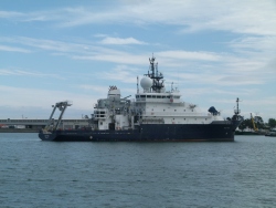 p2380042