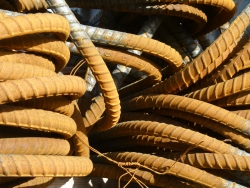 p2370549
